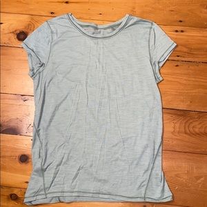 Lululemon tee